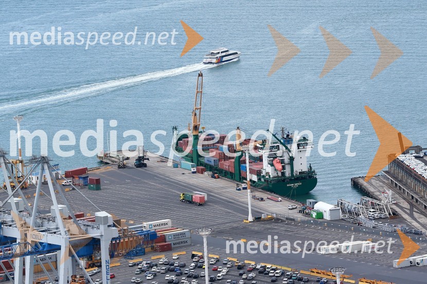 Skyfall, Žagar, Holder, Lindgren in Woffinden skočili iz 192 metrskega stolpa Skytowerja