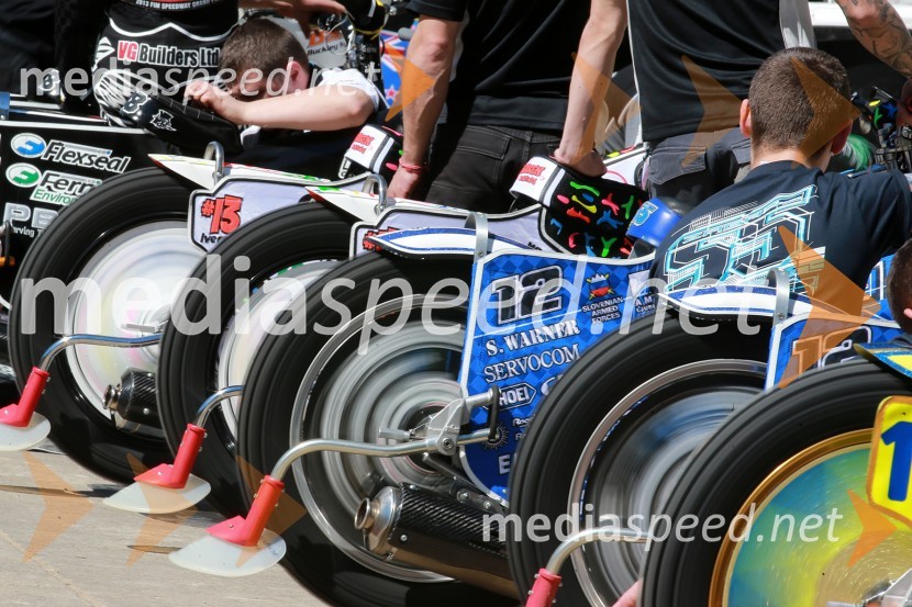 Motorji v aucklandskih boksihPrvi trening za VN Nove Zelandije v speedwayu