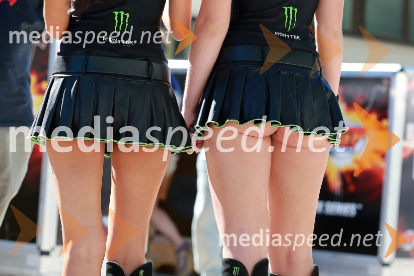 Monster Girls na VN Nove Zelandije v speedwayu