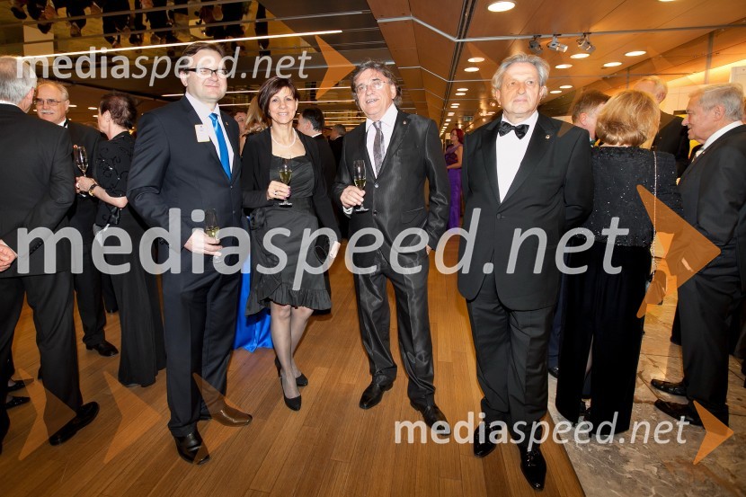 Dorijan Maršič,&nbsp;nekdanji guverner Distrikta 129 – Slovenija; Ingrid Maršič; ...; ...Veliki dobrodelni Lions ples 2013