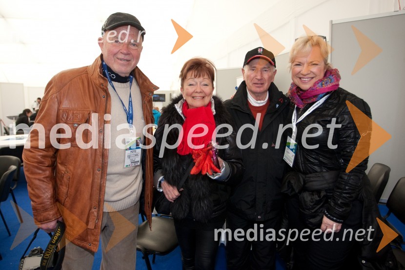 Joco Žnidaršič, fotograf; Tjaša Andree Prosenc, nekdanja drsalka, 
odvetnica; Tone Prosenc; Sabrina Pečelin, vodja odnosov z javnostmi pri 
Porsche Slovenija d.o.oPlanica 2013, finale v smučarskih poletih, sobota