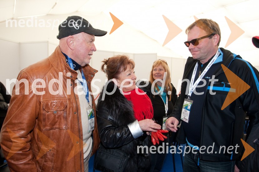 Joco Žnidaršič, fotograf; Tjaša Andree Prosenc, nekdanja drsalka, 
odvetnica; Marko Škriba, direktor znamke Volkswagen pri Porsche Slovenija d.o.o.Planica 2013, finale v smučarskih poletih, sobota