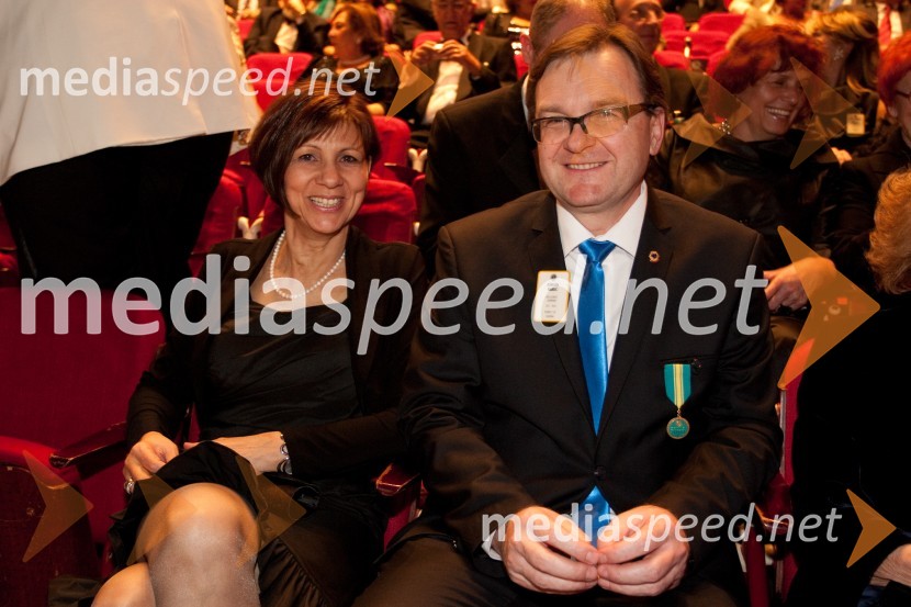 Ingrid Maršič; Dorijan Maršič,&nbsp;nekdanji guverner Distrikta 129 – SlovenijaVeliki dobrodelni Lions ples 2013