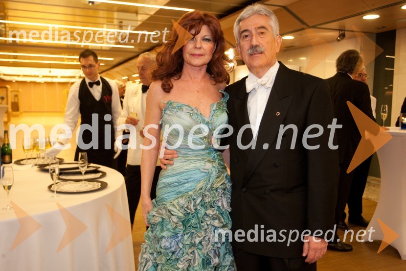 Darja Kuhar Kotnik; Rajko Kotnik,&nbsp;državni pravobranilec in predsednik Lions kluba Ljubljana RožnikVeliki dobrodelni Lions ples 2013