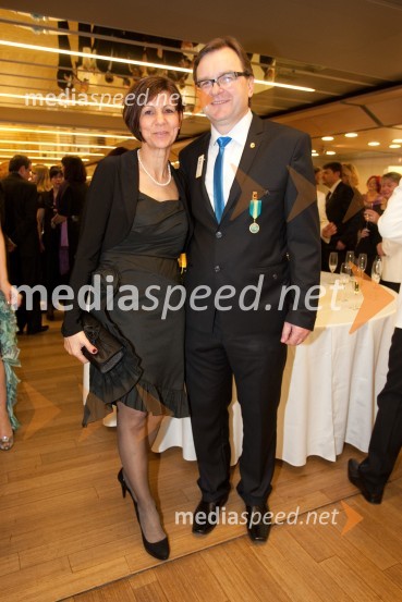 Ingrid Maršič; Dorijan Maršič,&nbsp;nekdanji guverner slovenskih LionsovVeliki dobrodelni Lions ples 2013