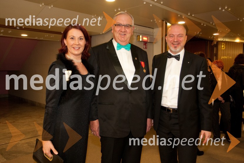 Polonca Kukec; Wayne A. Madden, predsednik svetovne Lions organizacije; Urban CentaVeliki dobrodelni Lions ples 2013