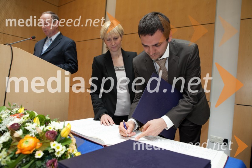 Dr. Mihael Kasaš,&nbsp; Fakulteta za kemijo in kemijsko tehnologijo UMUniverza v Mariboru, promocija doktorjev znanosti, marec 2013