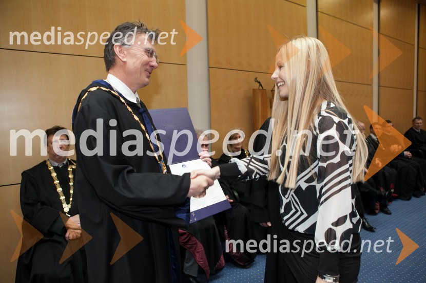 Prof. dr. Danijel Rebolj, rektor Univerze v Mariboru; dr. Lidija Kocbek, Medicinska fakulteta UMUniverza v Mariboru, promocija doktorjev znanosti, marec 2013