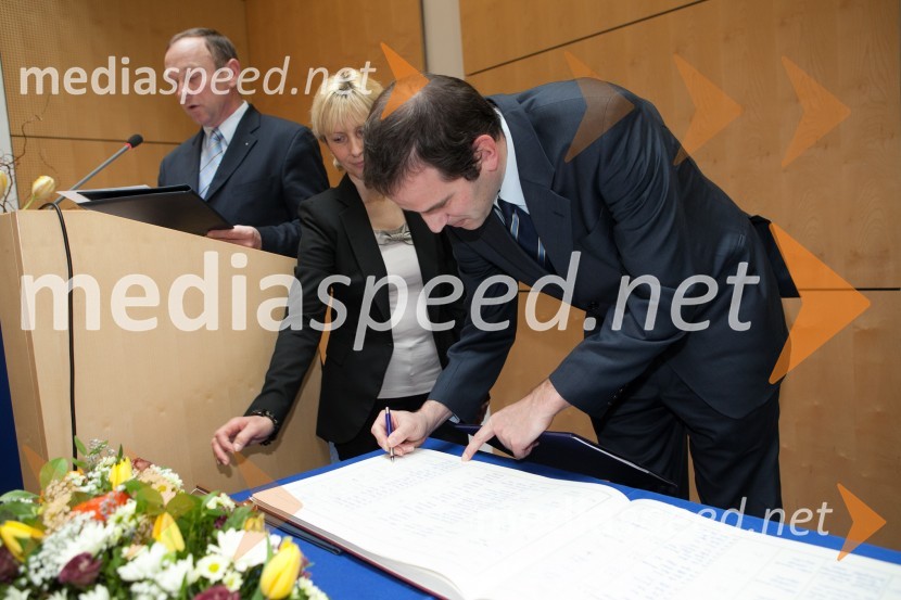 Dr. Miha Munda, Medicinska fakulteta UMUniverza v Mariboru, promocija doktorjev znanosti, marec 2013