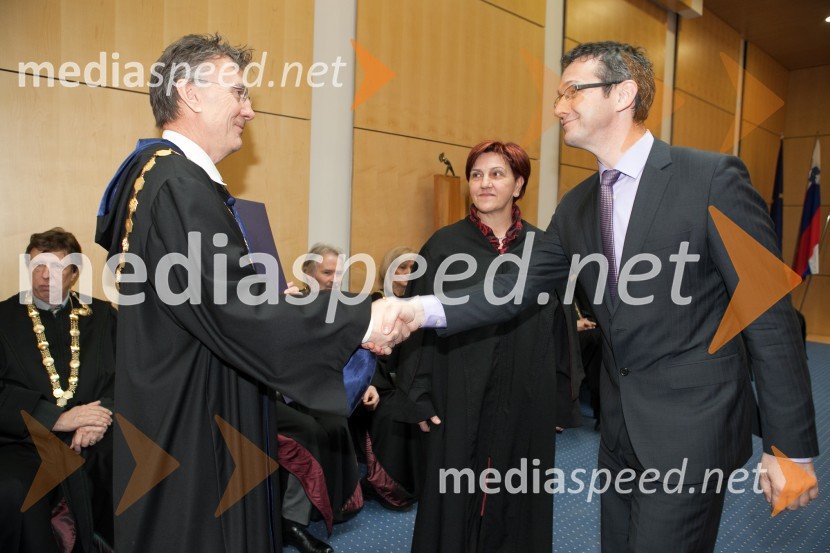 Prof. dr. Danijel Rebolj, rektor Univerze v Mariboru; dr. Peter Popović, Medicinska fakulteta UMUniverza v Mariboru, promocija doktorjev znanosti, marec 2013