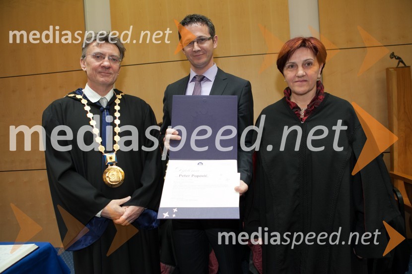 Prof. dr. Danijel Rebolj, rektor Univerze v Mariboru; dr. Peter Popović, Medicinska fakulteta UM; ...Univerza v Mariboru, promocija doktorjev znanosti, marec 2013