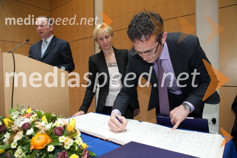 Dr. Peter Popović, Medicinska fakulteta UMUniverza v Mariboru, promocija doktorjev znanosti, marec 2013