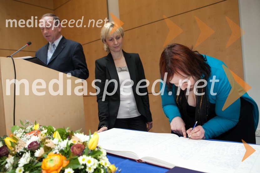 Dr. Danijela 
Frangež, Fakulteta za varnostne vede UMUniverza v Mariboru, promocija doktorjev znanosti, marec 2013