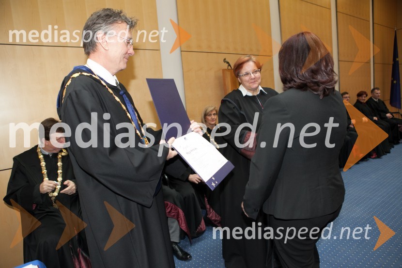Prof. dr. Danijel Rebolj, rektor Univerze v Mariboru; prof. dr. Alja Lipavic Oštir, prodekanka za izobraževalno dejavnost Filozofska fakulteta UM; dr. Maja Hmelak, Filozofska fakulteta UMUniverza v Mariboru, promocija doktorjev znanosti, marec 2013