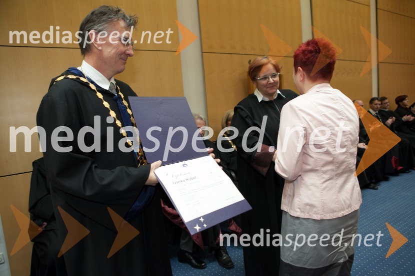 Prof. dr. Danijel Rebolj, rektor Univerze v Mariboru; prof. dr. Alja Lipavic Oštir, prodekanka za izobraževalno dejavnost Filozofska fakulteta UM; dr. Ivanka Huber, Filozofska fakulteta UMUniverza v Mariboru, promocija doktorjev znanosti, marec 2013