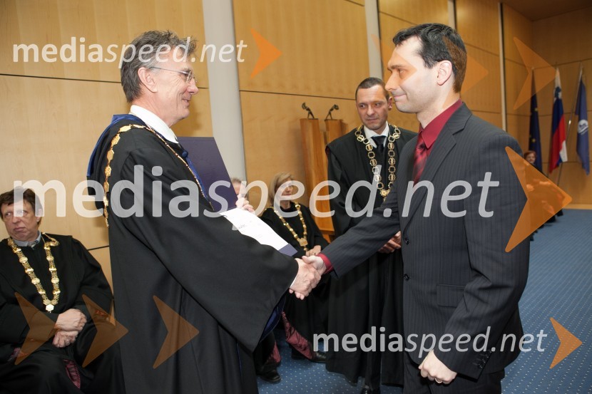 Prof. dr. Danijel Rebolj, rektor Univerze v Mariboru; dr. Gregor Maučec, Pravna fakulteta UMUniverza v Mariboru, promocija doktorjev znanosti, marec 2013