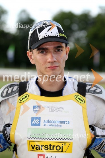 Jernej PečnikJernej Pečnik, osebna izkaznica