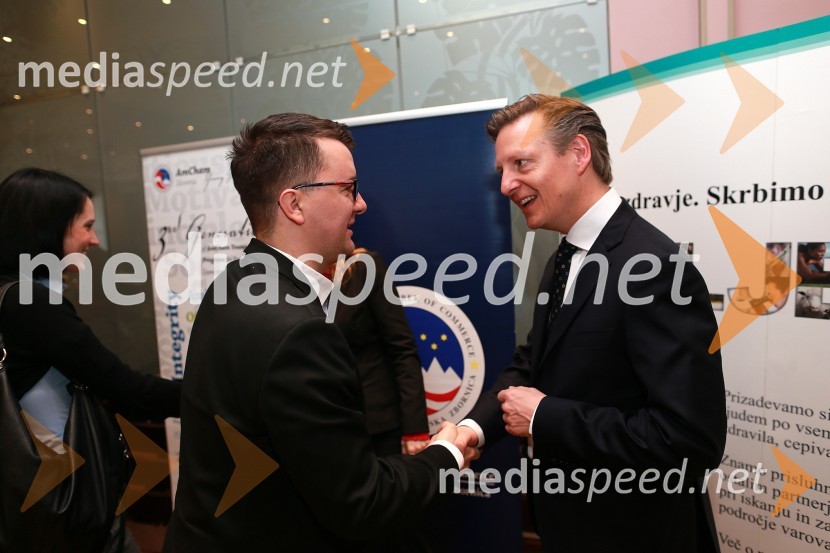 Žiga Vavpotič, strokovni direktor Zavoda Ypsilon; Mark Ypinga, director Merck Sharp & Dohme SloveniaAmcham, poslovni zajtrk z naslovom: Intelektualna kreacija in inovacija je lahko prihodnost za Slovenijo