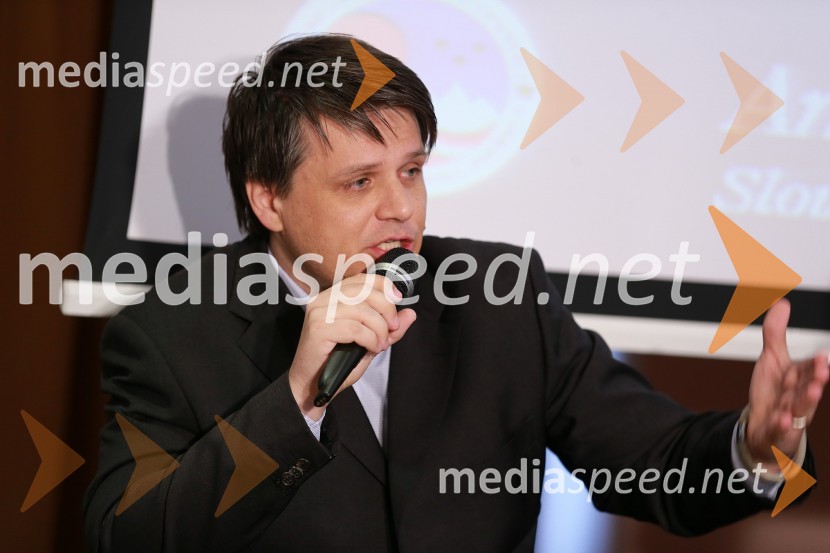 Boštjan Bregar, soustanovitelj in CEO, MARGAmcham, poslovni zajtrk z naslovom: Intelektualna kreacija in inovacija je lahko prihodnost za Slovenijo