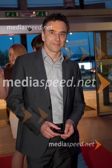 Goran Kodelja, generalni direktor Lisce d.d.Modna revija kopalk v Emporiumu