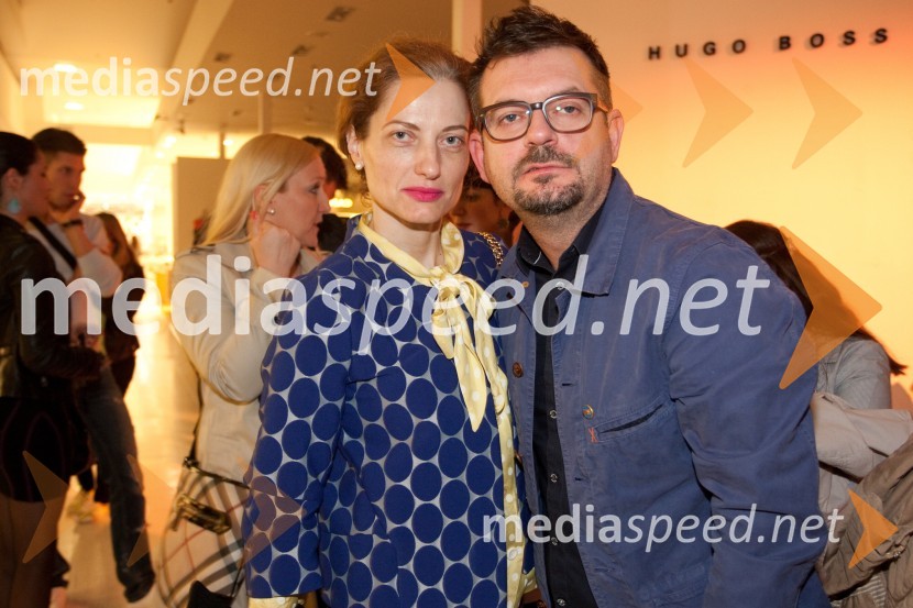 Hermina Kovačič, novinarka, ambasadorka Diners Club Style; Aleš Čakš, Finance TrendiModna revija kopalk v Emporiumu