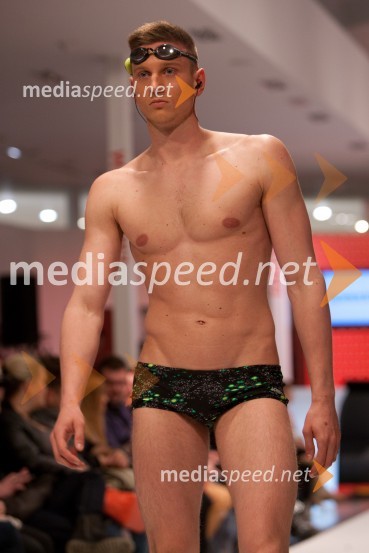 Robert Žbogar, plavalecModna revija kopalk v Emporiumu