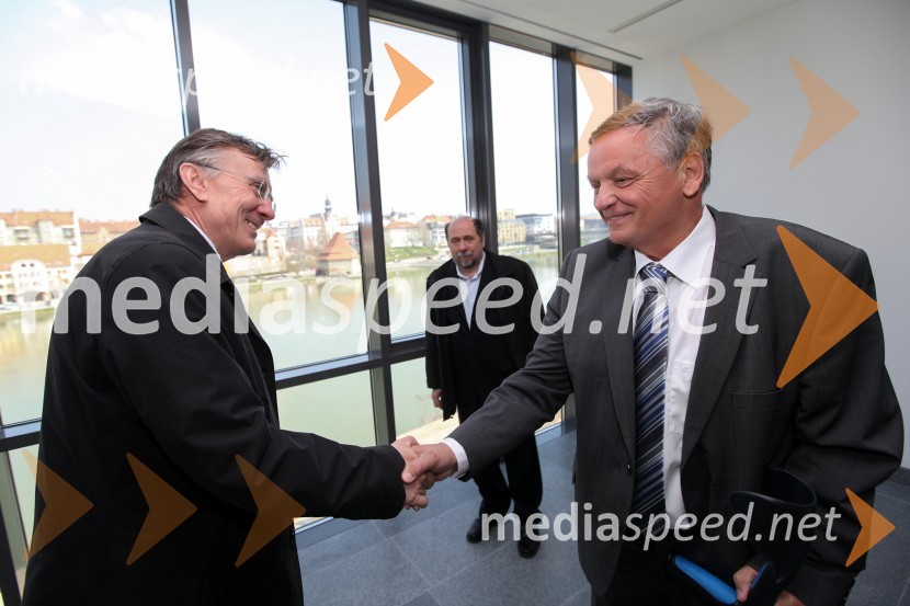 Prof. dr. Danijel Rebolj, rektor Univerze v Mariboru; prof. dr. Ivan Krajnc, dekan Medicinske fakultete UMMedicinska fakulteta UM, novinarska konferenca o poteku novogradnje