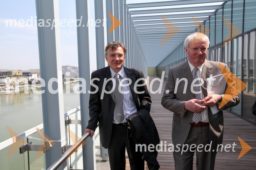 Prof. dr. Danijel Rebolj, rektor Univerze v Mariboru; Franc Panjan, predsednik uprave in generalni direktor Begrad d.d.Medicinska fakulteta UM, novinarska konferenca o poteku novogradnje