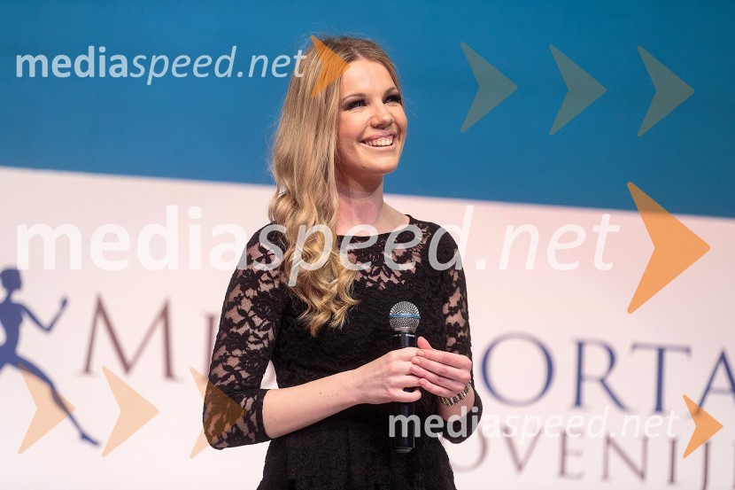 Ana Soklič, pevkaMiss Športa Slovenije 2013, finale