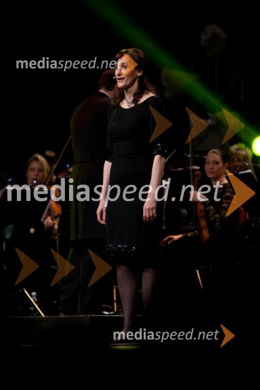 Saša Pavček, igralkaPoklon Lojzetu Slaku in njegovi glasbi