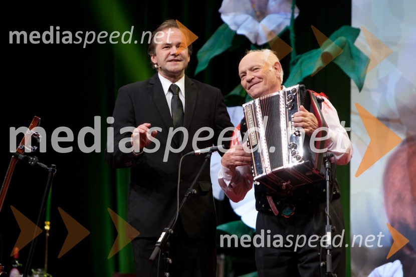 Jure Ivanušič, voditelj; Matija Slak, glasbenikPoklon Lojzetu Slaku in njegovi glasbi