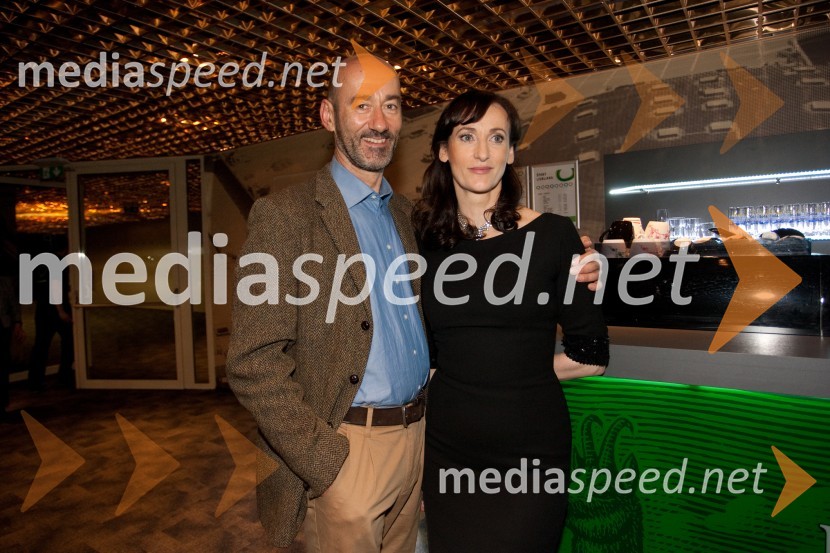 Boris Ostan, igralec; Saša Pavček, igralkaPoklon Lojzetu Slaku in njegovi glasbi