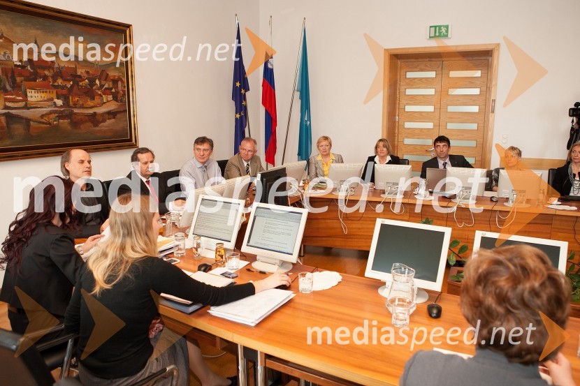 Prof. dr. Dragan Marušič, rektor Univerze na Primorskem; prof. dr. Radovan Stanislav Pejovnik, rektor Univerze v Ljubljani; prof. dr. Danijel Rebolj, rektor Univerze v Mariboru; prof. dr. Danilo Zavrtanik, rektor Univerze v Novi Gorici7. seja Rektorske konference RS