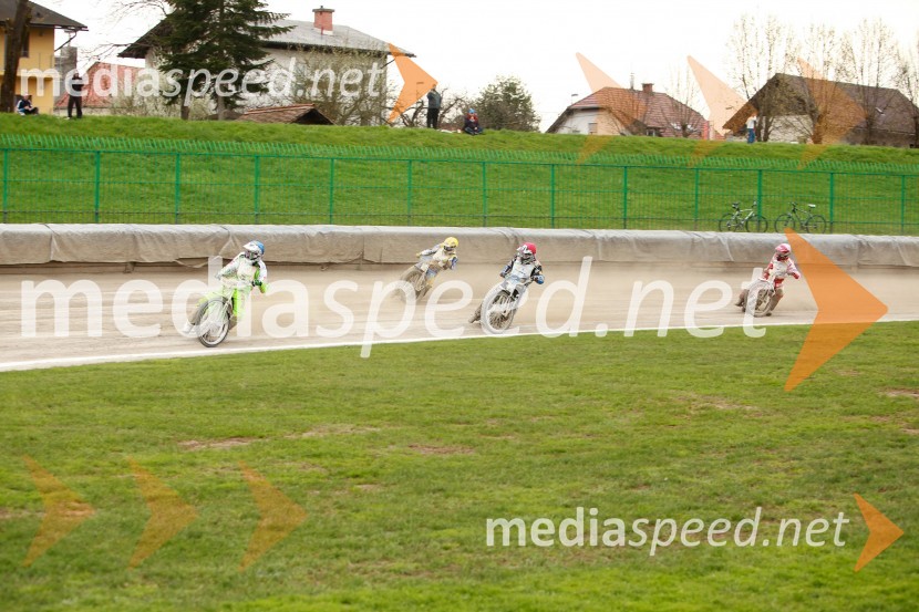 Maks Gregorič (AMTK Ljubljana);&nbsp;Zdenek Simota (Češka);&nbsp;Michael Hadek (Češka); Matic Voldrih (AMTK Ljubljana)Speedway, druga dirka parov v Ljubljani