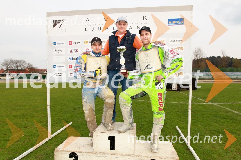 Matic Voldrih (AMTK Ljubljana); Franc Kalin, trener AMTK Ljubljana; Maks Gregorič (AMTK Ljubljana)&nbsp;Speedway, druga dirka parov v Ljubljani