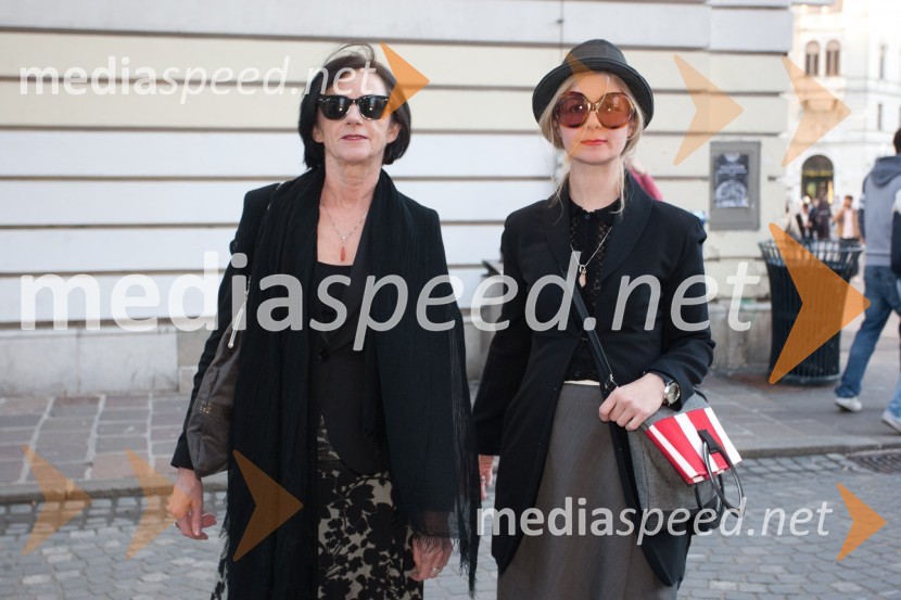 Slavka Pajk, stilistka; Natalija Pihler, profesorica nemščinePredstavitev kolekcij slovenskih oblikovalk v Galeriji Emporium