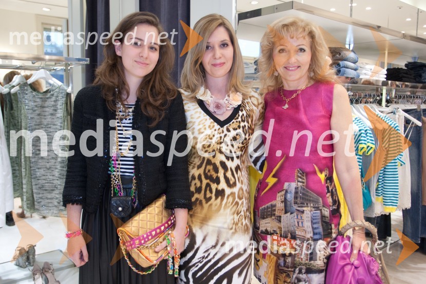 Zoya Mesarič; Tina Taljat; Lilijana Kastelic, oblikovalkaPredstavitev kolekcij slovenskih oblikovalk v Galeriji Emporium