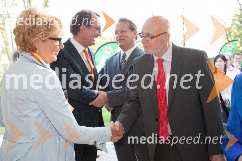 Alid Douma, soproga veleposlanika Nizozemske v Sloveniji; Ivan LebanSprejem nizozemskega veleposlaništva ob rojstnem dnevu kraljice Beatrix