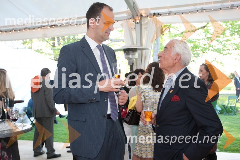 Ivan Milić, veleposlanik Črne gore v Slovenij; Milan Popovac, zadnji jugoslovanski ambasador v ItalijiSprejem nizozemskega veleposlaništva ob rojstnem dnevu kraljice Beatrix