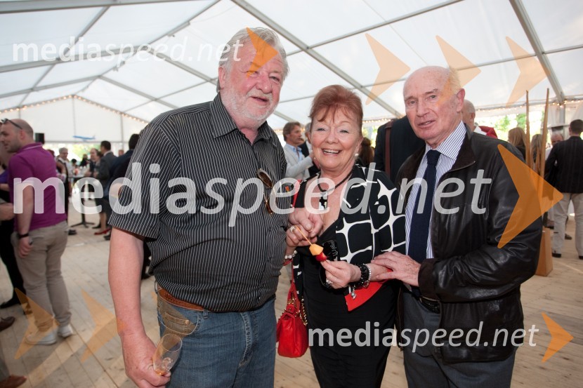 Tone smolnikar, nekdanji župan občine Kamnik; Tjaša Andree Prosenc, pravnica, nekdanja drsalka; ToneSprejem nizozemskega veleposlaništva ob rojstnem dnevu kraljice Beatrix