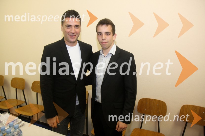 Željko Joksimović, pevec; Tadej Trehtar, organizatorŽeljko Joksimović, koncert v dvorani Tabor