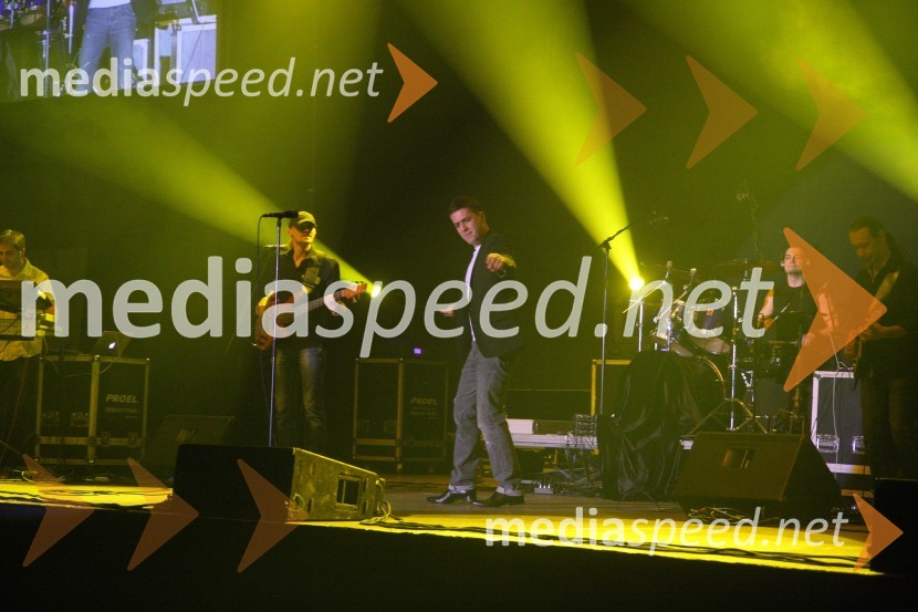 Željko Joksimović, pevecŽeljko Joksimović, koncert v dvorani Tabor