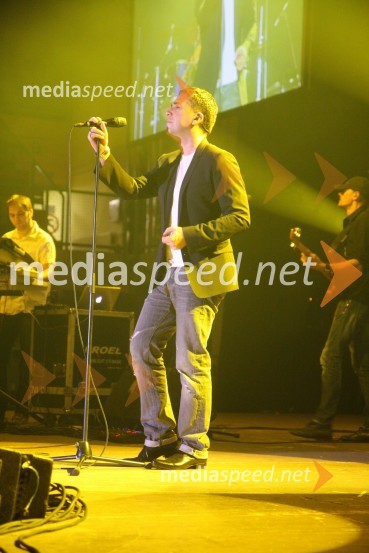 Željko Joksimović, pevecŽeljko Joksimović, koncert v dvorani Tabor