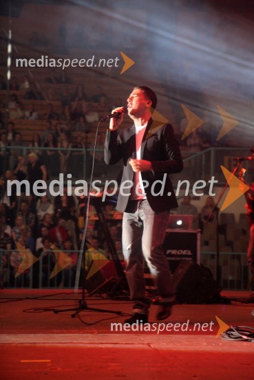 Željko Joksimović, pevecŽeljko Joksimović, koncert v dvorani Tabor