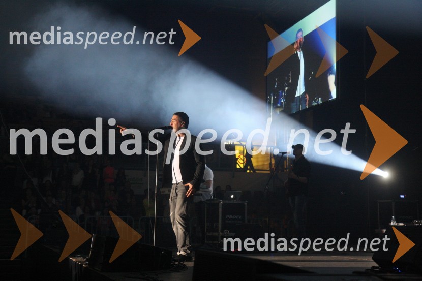 Željko Joksimović, pevecŽeljko Joksimović, koncert v dvorani Tabor