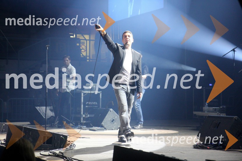 Željko Joksimović, pevecŽeljko Joksimović, koncert v dvorani Tabor