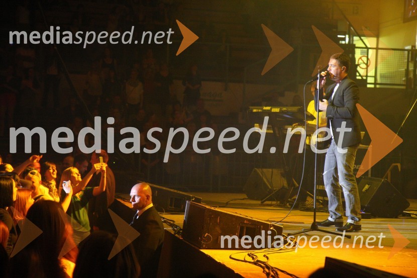 Željko Joksimović, pevecŽeljko Joksimović, koncert v dvorani Tabor