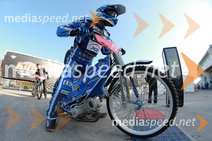 Matej Žagar na stadionu UlleviPred dirko za VN Švedske