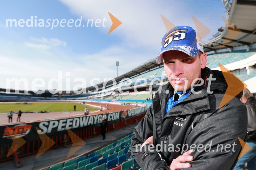 Matej Žagar na stadionu UlleviPred dirko za VN Švedske