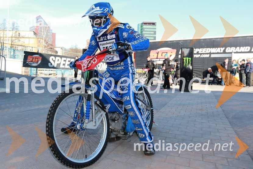 Matej Žagar na stadionu UlleviPred dirko za VN Švedske